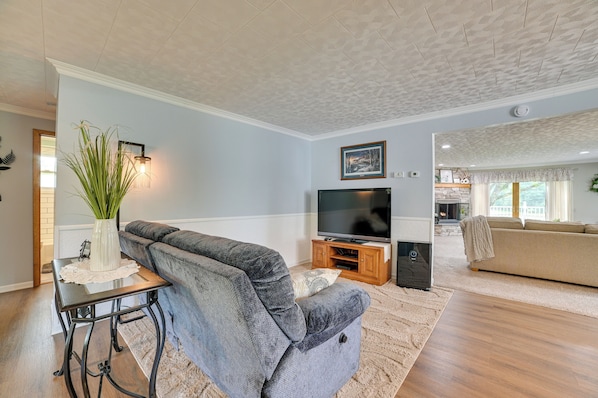 House (3 Bedrooms) | Interior