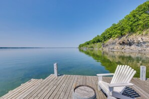House (5 Bedrooms) | Interior - 'lockes Glen' - Lakefront Geneva Getaway w/ Dock! (Geneva)