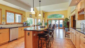 Casa (5 Bedrooms) | Parte interna