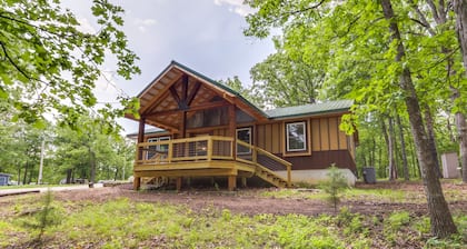 Pittsburg Cabin w/ Grill & Fire Pit!