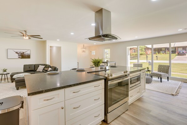 House (4 Bedrooms) | Interior