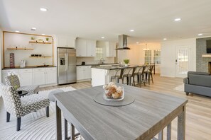 單棟房屋 (4 Bedrooms) | 內部