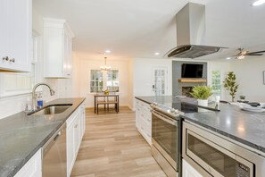 House (4 Bedrooms) | Interior - Northport Game Day Getaway: 5 Mi to University! (Northport)