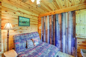 House (1 Bedroom) | Interior