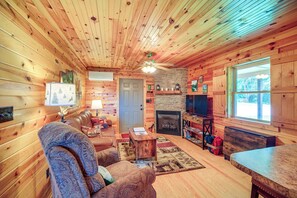 House (1 Bedroom) | Interior - Wraparound Deck & Hot Tub: Blue Ridge Mtn Cabin (Sparta)