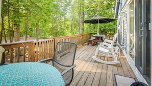 Outdoor dining - 'lakeside Lagoon' Middleton Home Near Sunrise Lake (Middleton)