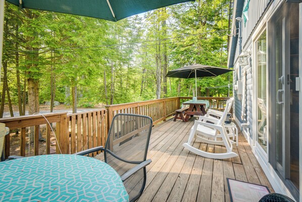 Outdoor dining - 'lakeside Lagoon' Middleton Home Near Sunrise Lake (Middleton)