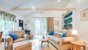 Interior - 'lakeside Lagoon' Middleton Home Near Sunrise Lake (Middleton)