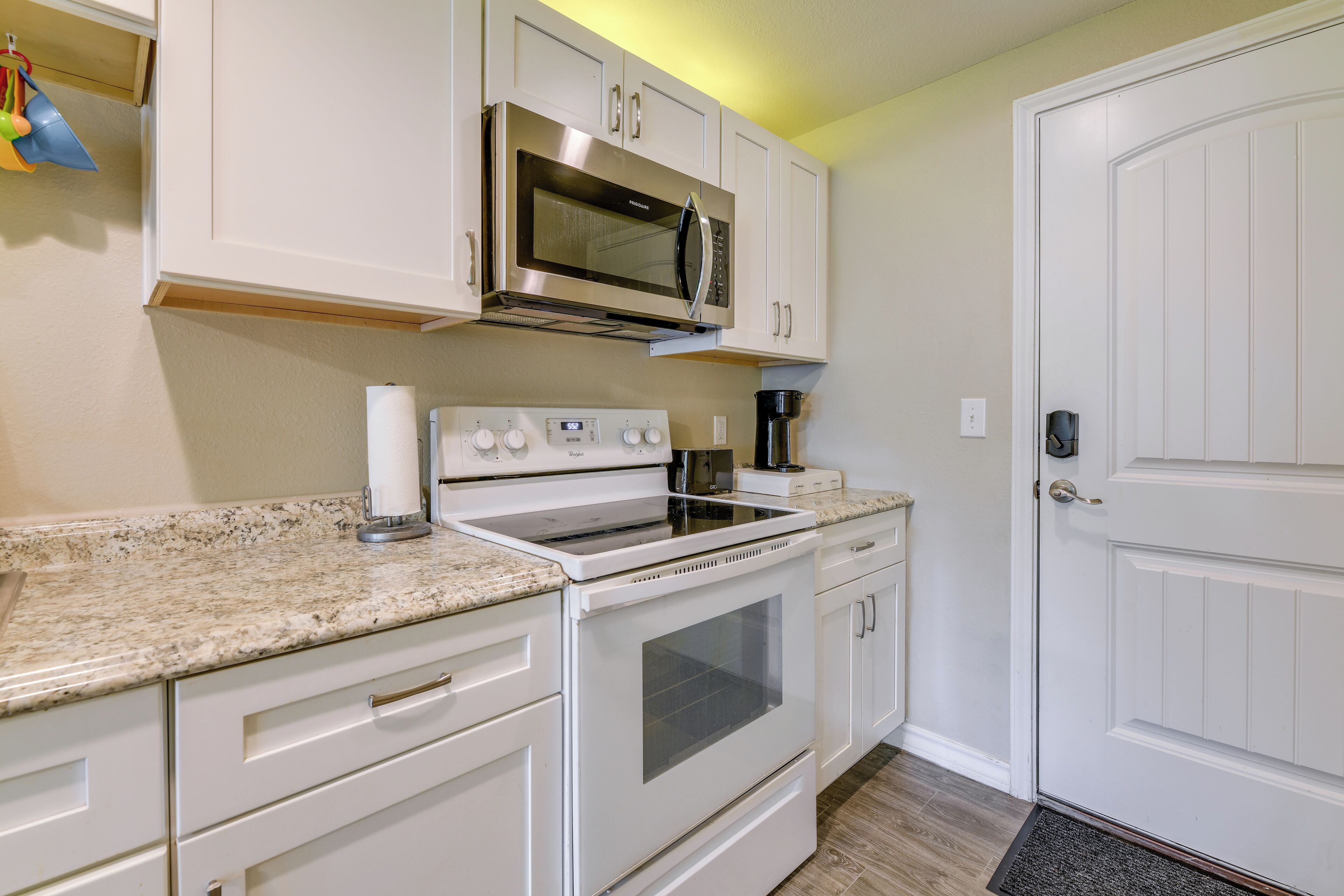 Apartment (0 Bedroom) | Bahagian dalam