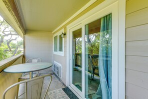 Apartment (0 Bedroom) | Interior - Rockport Unit w/ Pools & Boat Ramp - Near Beaches! (Fulton)