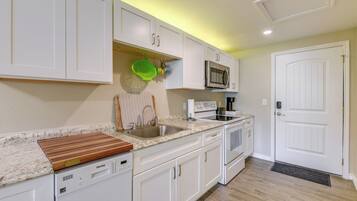 Apartemen (0 Bedroom) | Bagian depan properti