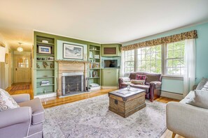 Apartment (2 Bedrooms) | Interior - Ambient Manchester Village Apt w/ Deck & Pond! (Manchester Center)