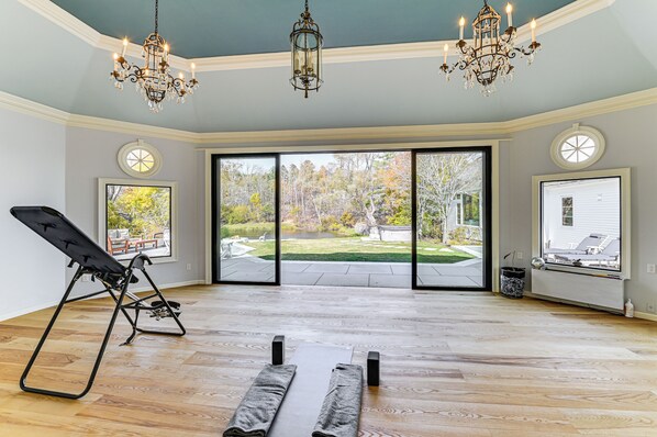 Apartment (2 Bedrooms) | Interior - Ambient Manchester Village Apt w/ Deck & Pond! (Manchester Center)