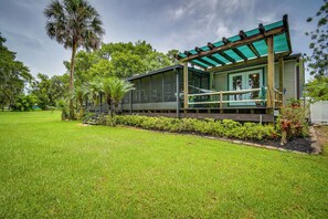 House (4 Bedrooms) | Interior - Waterfront Georgetown Retreat on Lake George! (Georgetown)