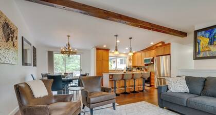 Kenmore Retreat w/ Shared Hot Tub - 1 Mi to Lake!