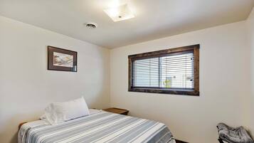 House (Multiple Bedrooms) | Interior