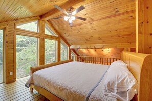 House (6 Bedrooms) | Interior