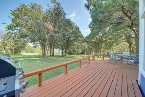 Interior - Waterfront Keystone Lake Gem: Private Dock, Kayaks (Mannford)