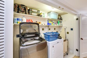 Nhà (3 Bedrooms) | Nội thất