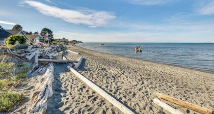 Sequim Escape w/ Gas Grill & Deck, Walk to Beach!