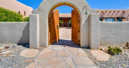 Chic Borrego Springs Home w/ Outdoor Oasis!