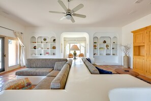 Fireplace, books - Chic Borrego Springs Home w/ Outdoor Oasis! (Borrego Springs)