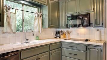 Talo (3 Bedrooms) | Sisätilat