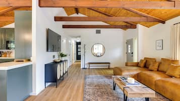 Talo (3 Bedrooms) | Sisätilat