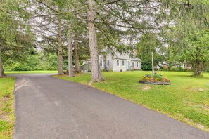 House (4 Bedrooms) | Interior - Charming East Durham Home - 2 Mi to Water Park (East Durham)