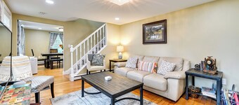 Charming East Durham Home - 2 Mi to Water Park