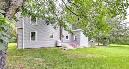 Charming East Durham Home - 2 Mi to Water Park