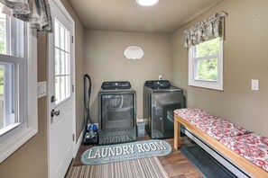 House (4 Bedrooms) | Interior - Charming East Durham Home - 2 Mi to Water Park (East Durham)