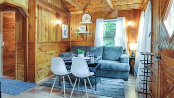 House (1 Bedroom) | Front of property