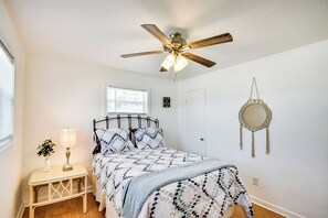 House (3 Bedrooms) | Interior - Ormond Beach Home: Walk to Community Beach! (Ormond Beach)