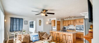 Ormond Beach Home: Walk to Community Beach!