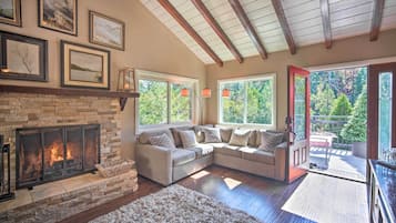 Cottage (2 Bedrooms) | Interior