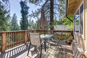Interior - Cozy Mi-wuk Village Cabin w/ Deck! (Mi-Wuk Village)