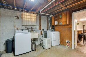 House (3 Bedrooms) | Interior - Pasadena Hideaway w/ Game Room & Fire Pit! (Pasadena)