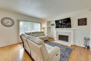 House (5 Bedrooms) | Interior