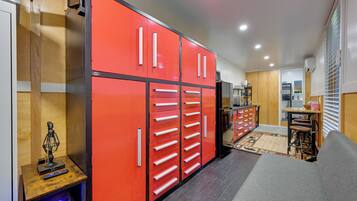 Apartment (0 Bedroom) | Interior