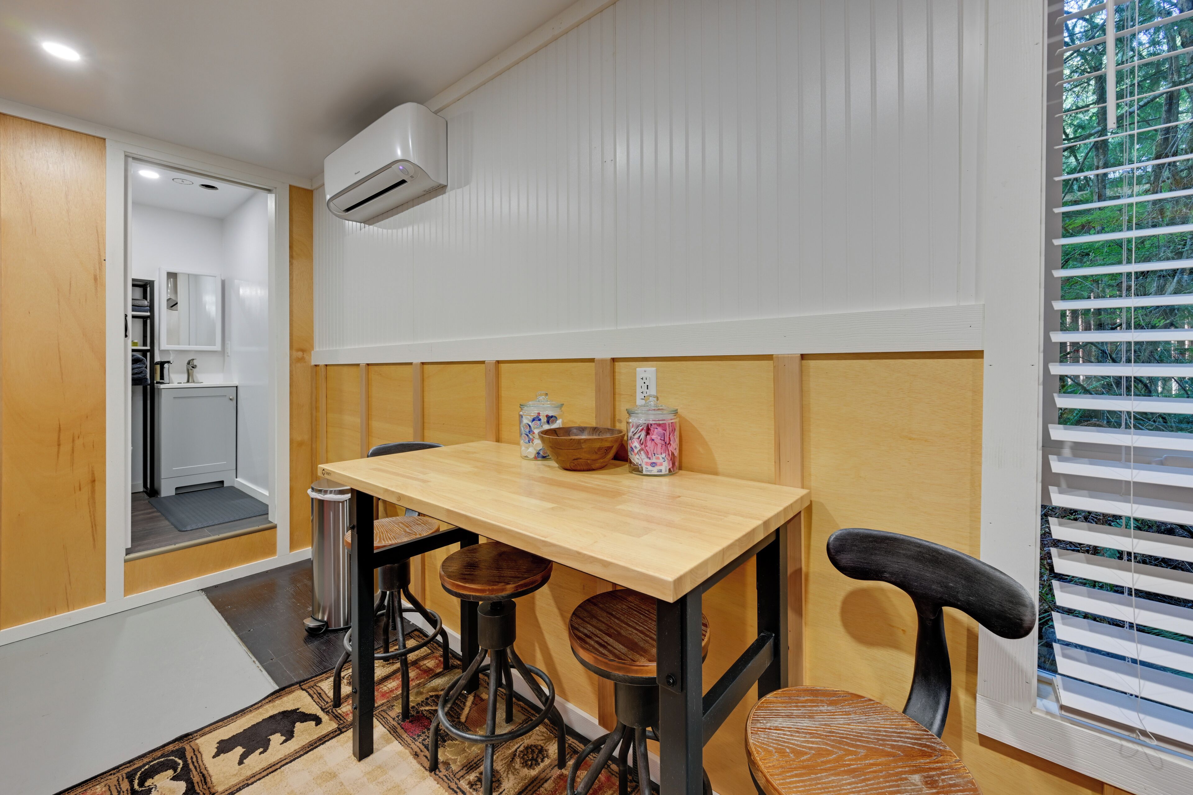 Apartment (0 Bedroom) | Interior