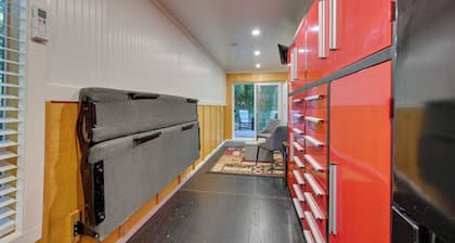 Carbonado Studio w/ Deck & Blackstone Griddle!