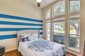 House (4 Bedrooms) | Interior - Spacious Flower Mound Home in Central Location! (Flower Mound)