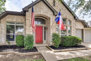 House (4 Bedrooms) | Interior - Spacious Flower Mound Home in Central Location! (Flower Mound)