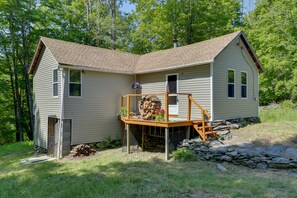 Exterior - Catskills Vacation Rental w/ Creek Access! (Ellenville)