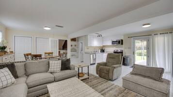 Apartment (1 Bedroom) | Interior