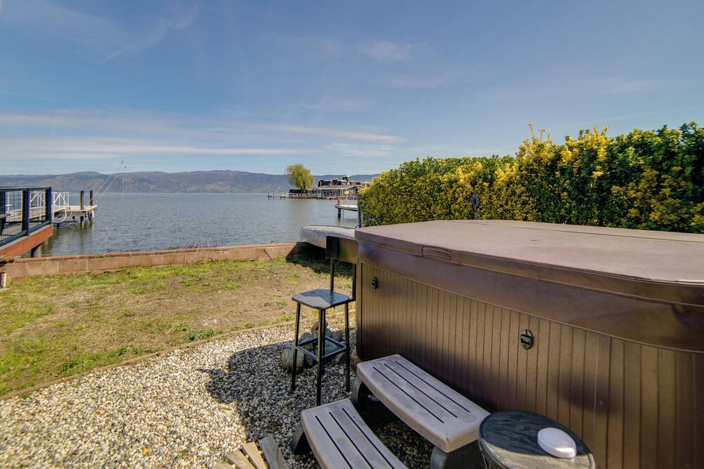 Waterfront Lakeport Rental Home w/ Private Dock! - Pieta, CA