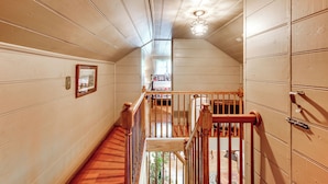 Cottage (4 Bedrooms) | Interior - Salisbury Cottage ~ 7 Mi to High Rock Lake! (Salisbury)