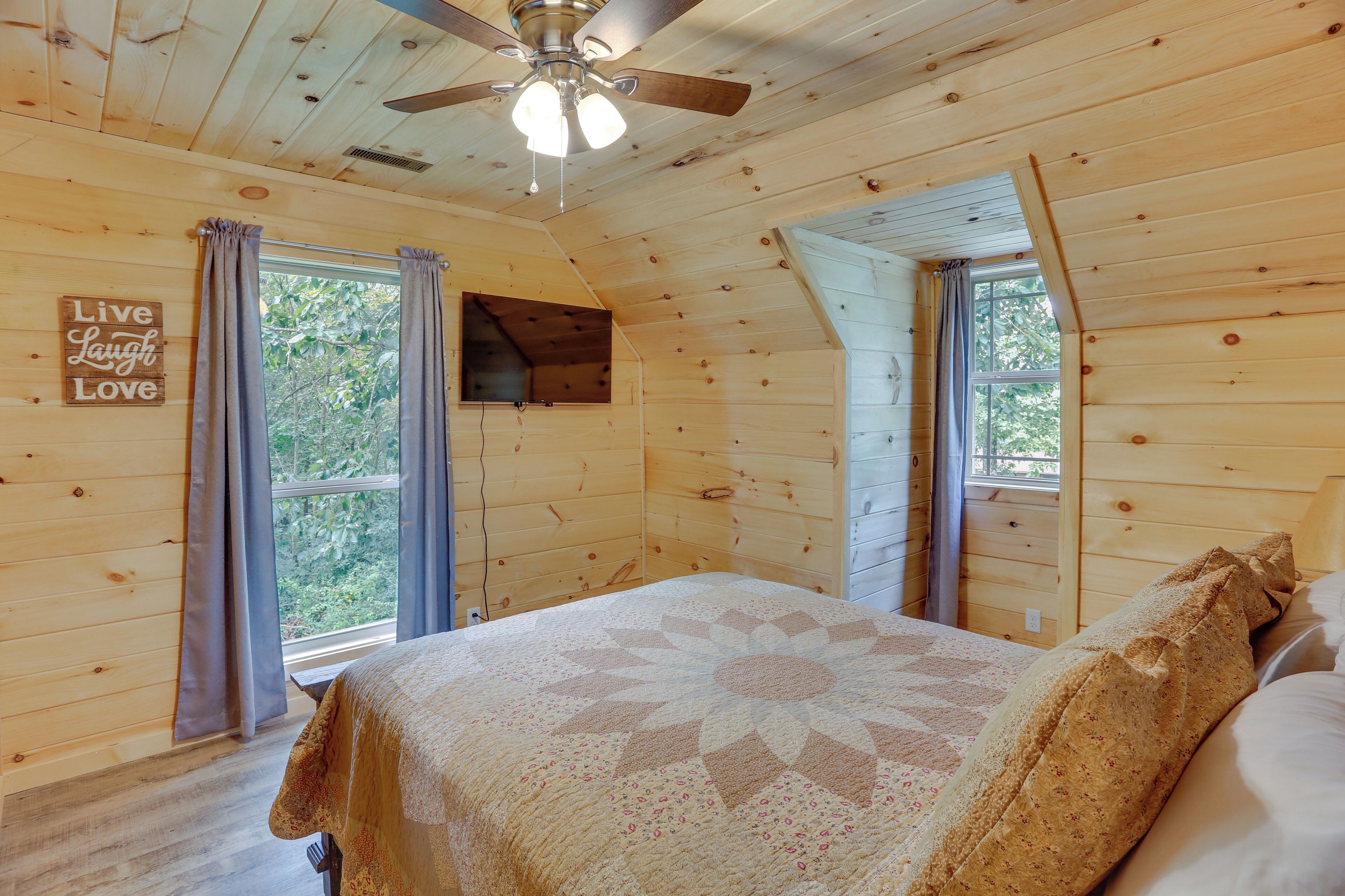 House (3 Bedrooms) | Interior