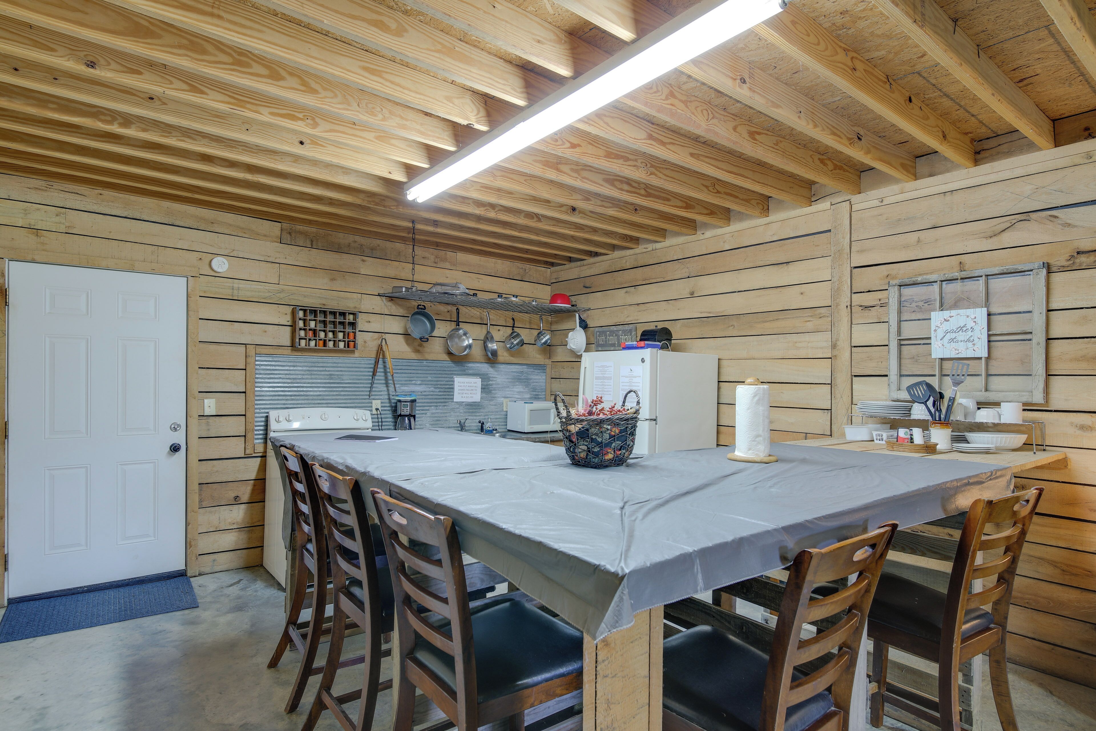 Apartment (0 Bedroom) | Interior